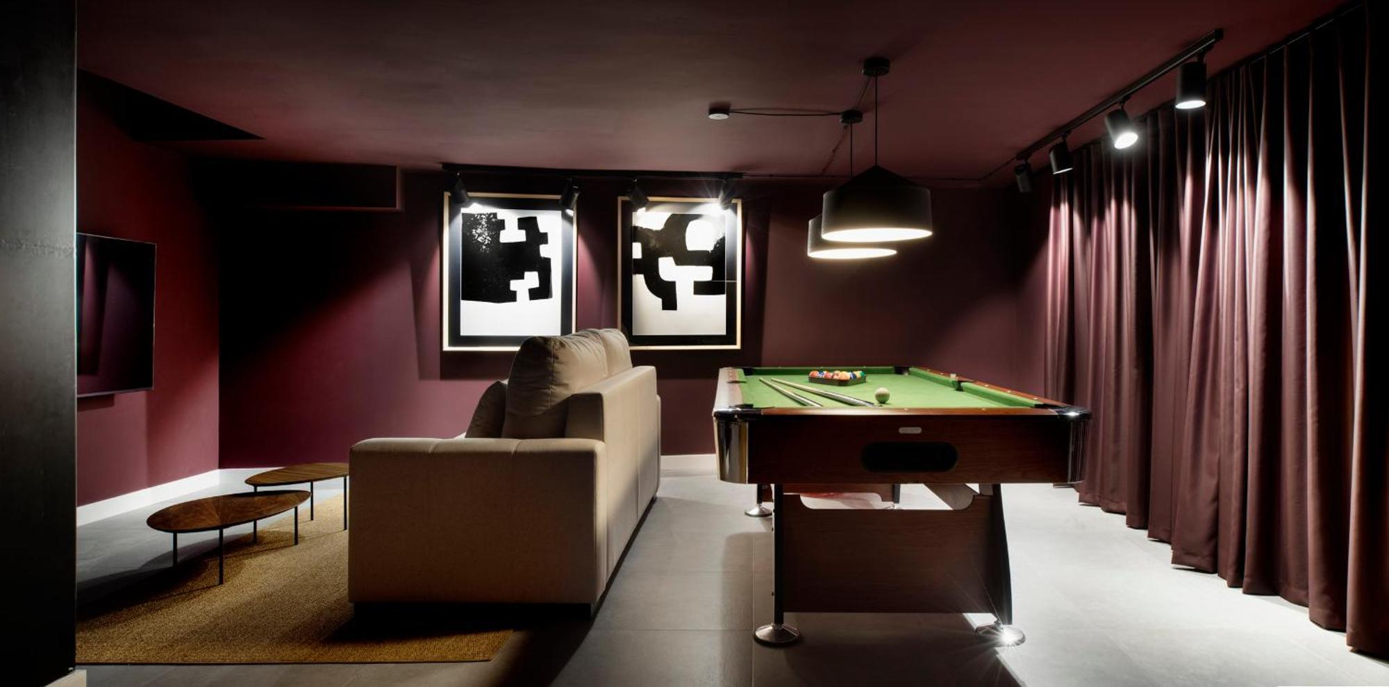 Monkeys Apartments Trastamara Billiard Room Севілья Екстер'єр фото