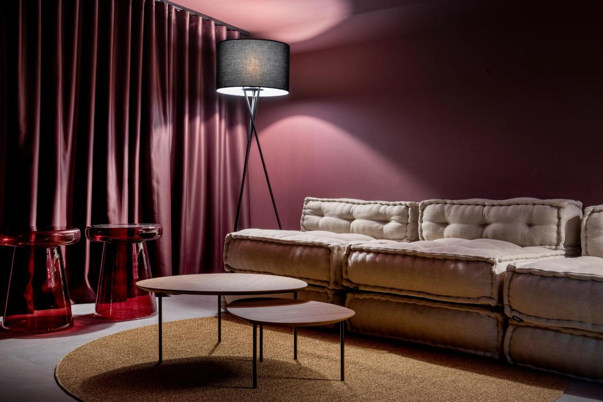 Monkeys Apartments Trastamara Billiard Room Севілья Екстер'єр фото